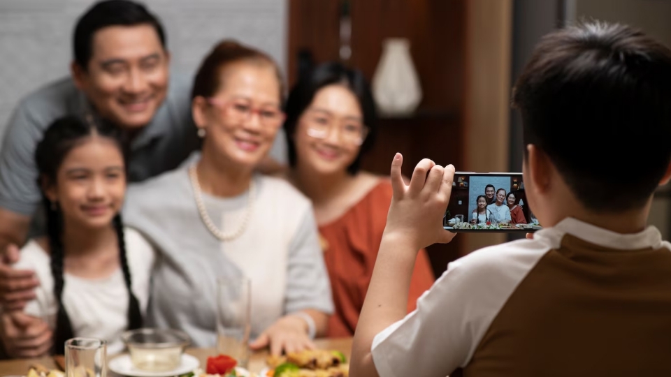 Có hai con, tôi cảm thấy mệt mỏi vì vợ thường giận dỗi vô cớ sau 7 năm chung sống
