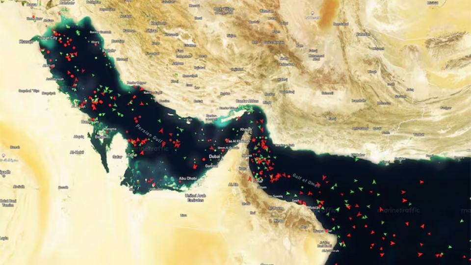 tau_thuyen_hormuz.jpg