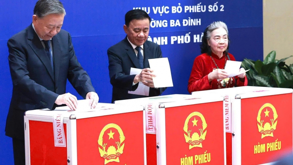 Lãnh đạo Đảng, Nhà nước thực hiện quyền công dân trong ngày bầu cử 15/3