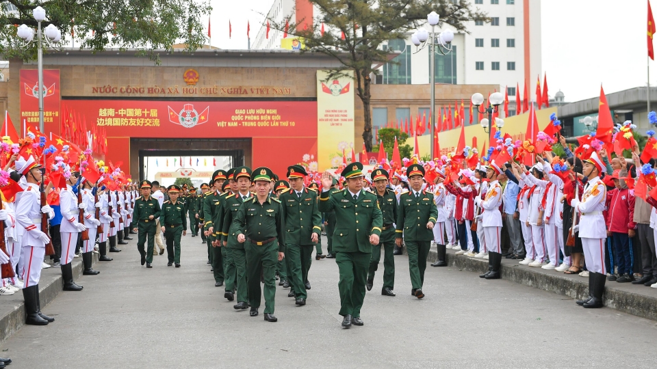 Tổng duyệt Giao lưu Hữu nghị quốc phòng biên giới Việt Nam - Trung Quốc