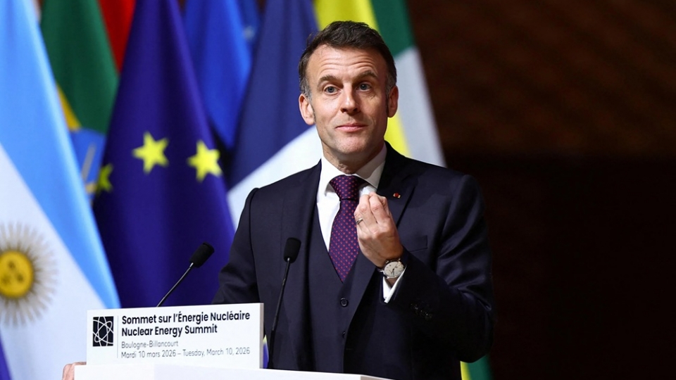 tong_thong_emmanuel_macron_nhan_manh_phap_dang_so_huu_loi_the_dang_ke_trong_cuoc_canh_tranh_phat_trien_ai_nho_he_thong_san_xuat_dien_hat_nhan_on_dinh_-_anh_reuters.jpg