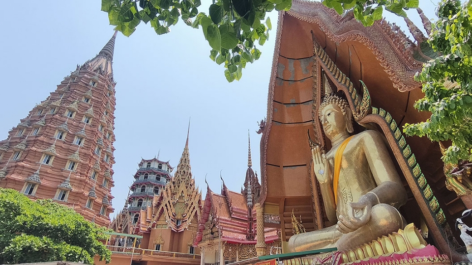 Chùa Wat Tham Suea, ngôi chùa linh thiêng kỳ bí ở phía Tây “xứ sở chùa vàng”