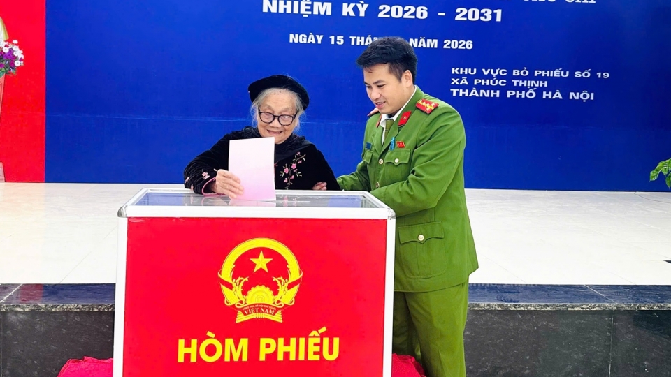 Đảm bảo tuyệt đối an ninh trật tự, hỗ trợ bầu cử, công an Thủ đô ra quân 100%