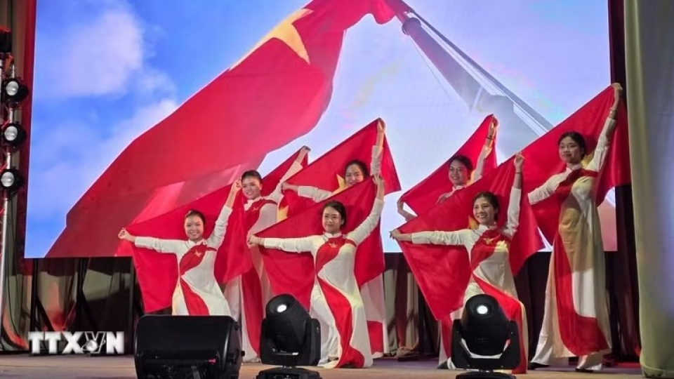 A performance reflecting distinctive Vietnamese cultural identity.jpg
