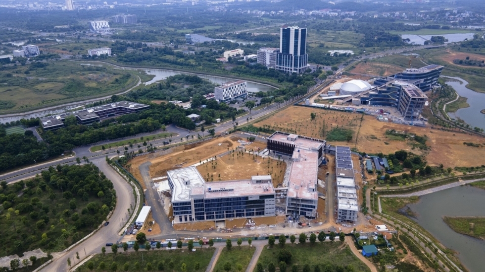 A view of Hoa Lac Hi-tech Park.jpg