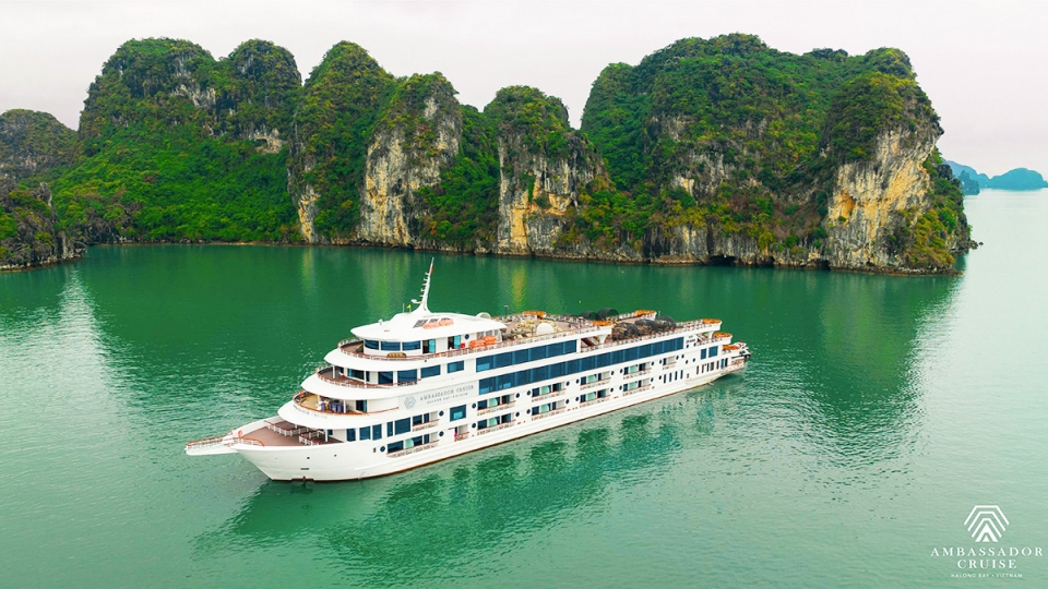 Ambassador-Cruise-ha-long-2.jpg