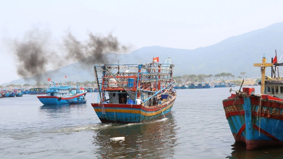 Chủ động phòng cháy, chữa cháy tại accs âu thuyền, cảng cá.JPG