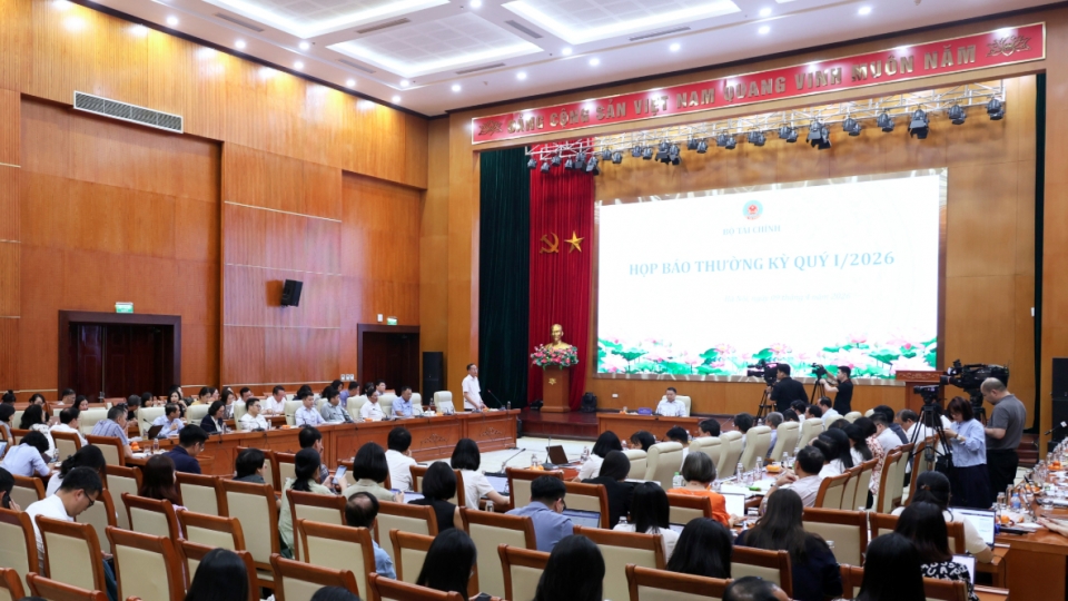 Finance Ministry pursues flexible fiscal policies to support economic growth.jpg