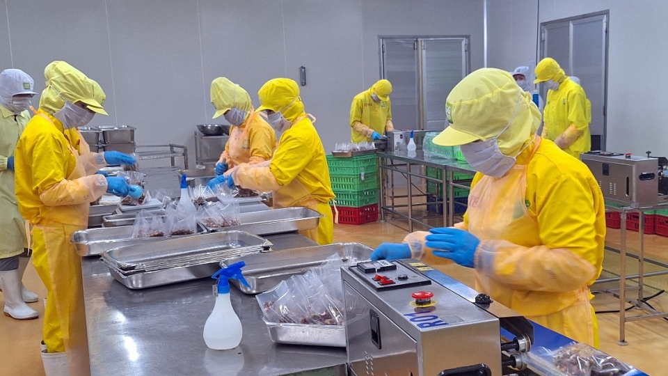 Halal standards cover the entire value chain, from raw materials to production and distribution.jpg