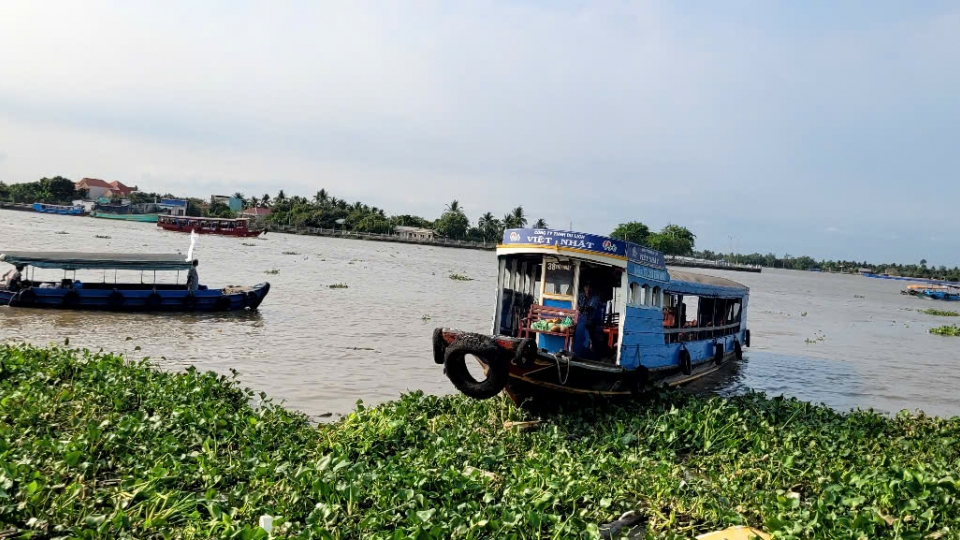 Những ngày qua, các lực lượng tích cực tìm kiếm tung tích nạn nhân.jpg