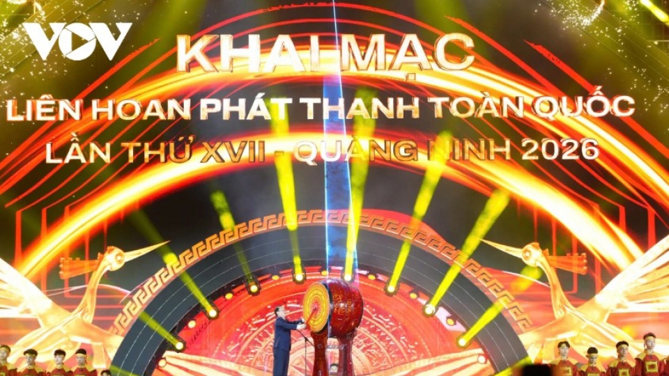 VOV President Do Tien Sy beats the drum to officially open the 17th National Radio Festival – Quang Ninh 2026 pict1.jpg