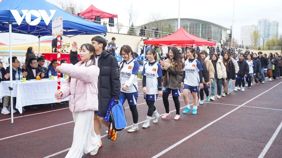 Vietnamese student sports games kick off in Russia.jpg