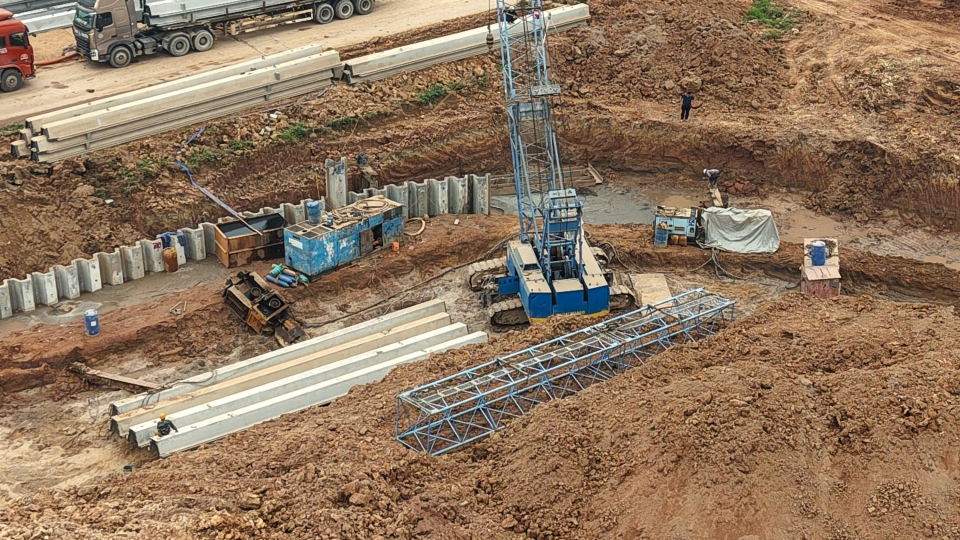 Nhịp thi công hối hả trên công trường 1.100 tỷ chống ngập của Hà Nội