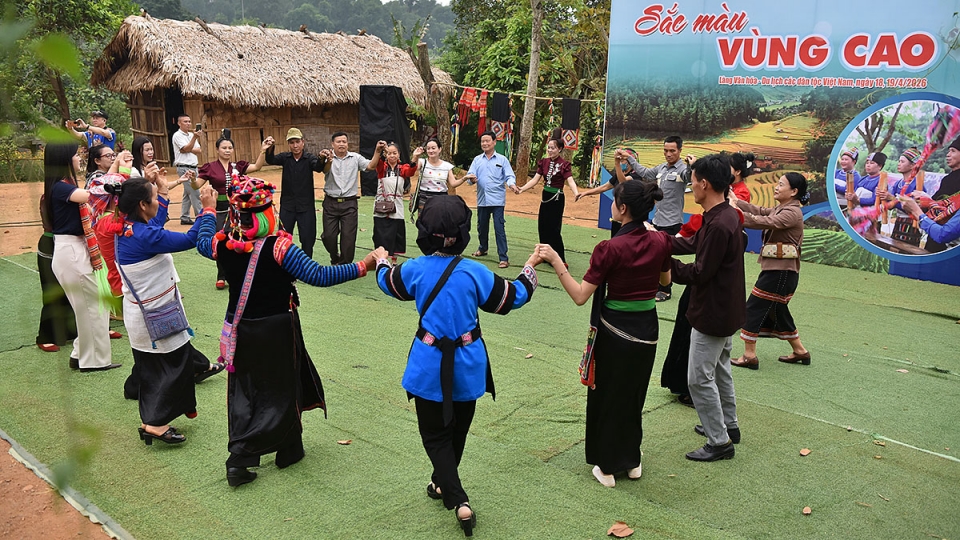 Giao lưu, lan tỏa giá trị văn hóa dân tộc tại "Ngôi nhà chung"