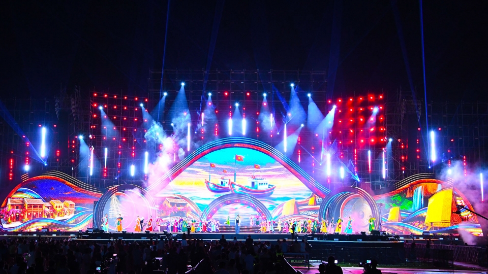 Tổng duyệt chương trình nghệ thuật “Thanh âm kỷ nguyên mới”