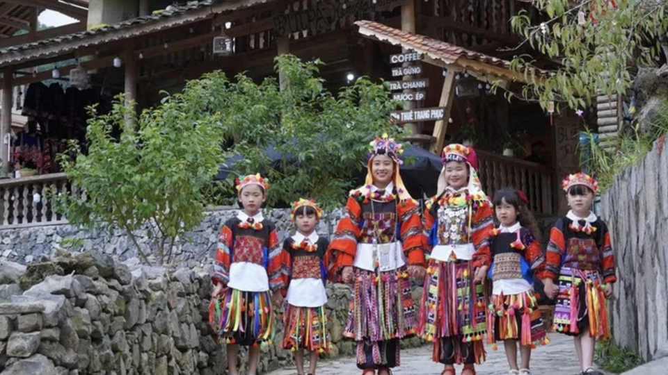 tourism_1.jpg
