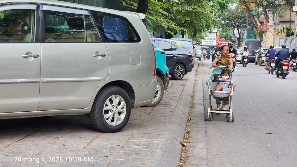 Hà Nội quyết liệt lập lại trật tự đô thị: Một số phường thực hiện chưa triệt để