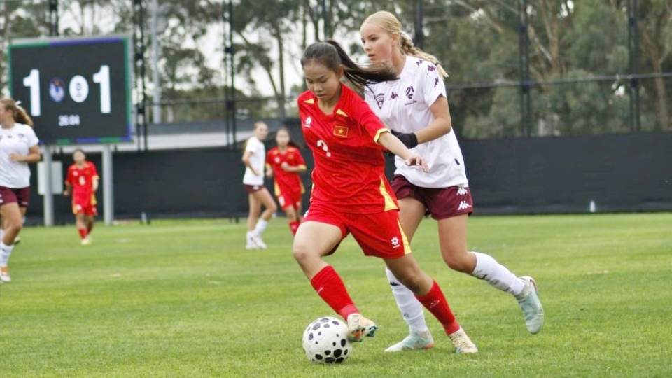 u15_nu_viet_nam_hoa_u15_nu_queensland_maroon_1-1_trong_tran_giao_huu_thuoc_khuon_kho_giai_moi_to_chuc_tai_australia._2.jpg