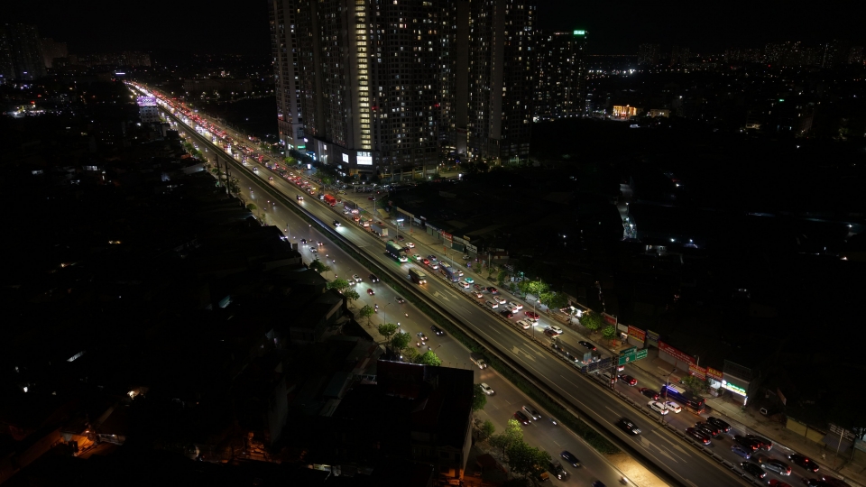 Vành đai 3 ùn tắc gần 10km, hàng nghìn phương tiện "chôn chân" nhiều giờ