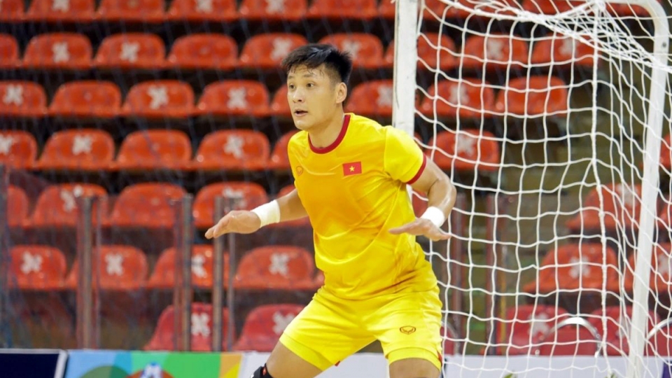 veteran goalkeeper Ho Van Y 1.jpg