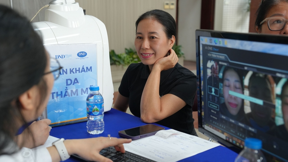 Bệnh viện Mắt Quốc tế DND khám mắt và răng hàm mặt miễn phí tại VOV