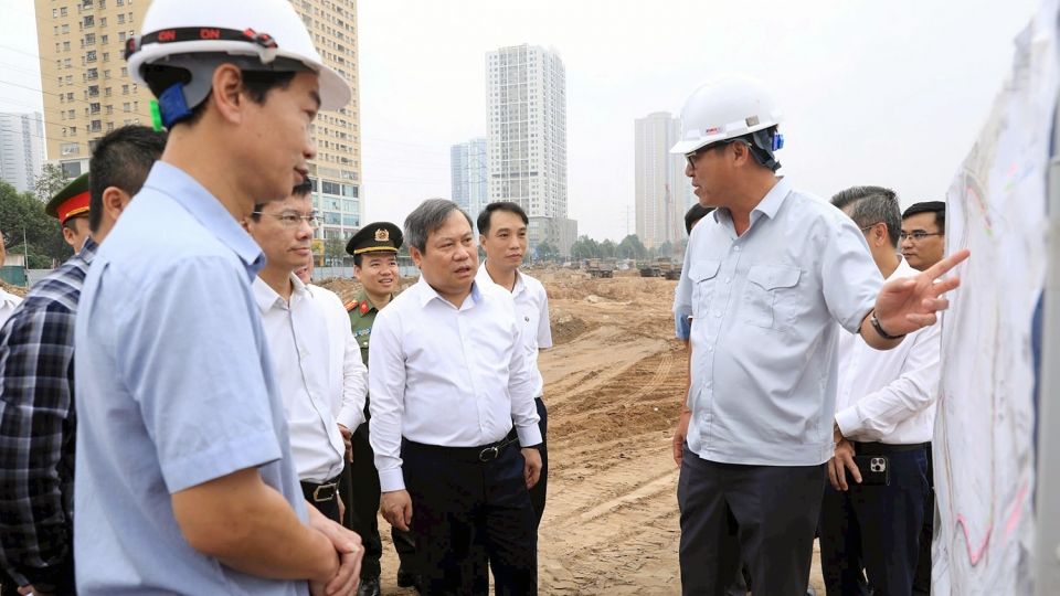 Chủ tịch UBND Hà Nội kiểm tra, thúc tiến độ các dự án khẩn cấp chống ngập