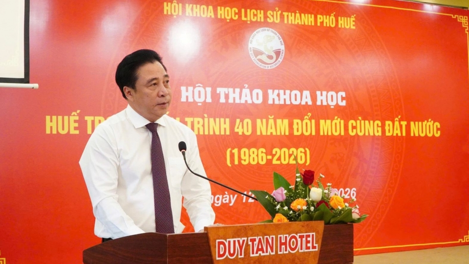 Ông Nguyễn Khắc Toàn, Chủ tịch UBND thành phố Huế phát biểu tại hội thảo.jpg