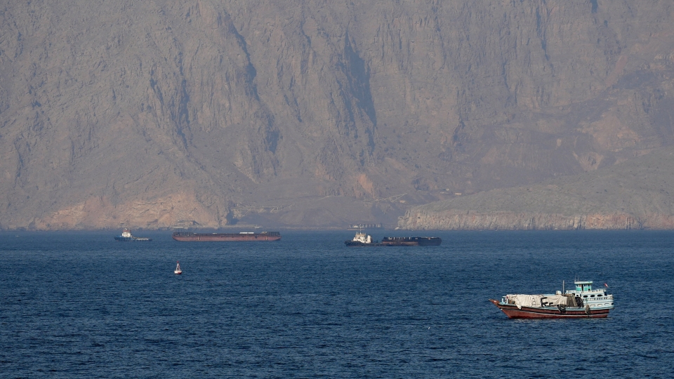 2026-05-21T180905Z_1692418642_RC2ORKAN3DMY_RTRMADP_3_GLOBAL-OIL-PHYSICAL-PRICES.JPG