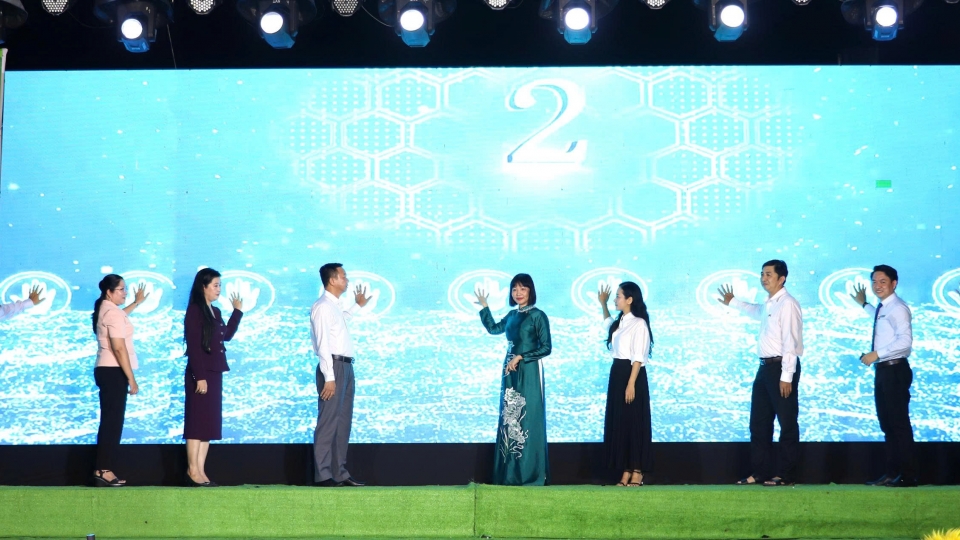 An Giang chính thức khai mạc ngày hội du lịch, ẩm thực kết hợp hội chợ xúc tiến thương mại, sản phẩm OCOP lần thứ II và phát động chương trình khởi động du lịch hè An Giang năm 2026.jpg