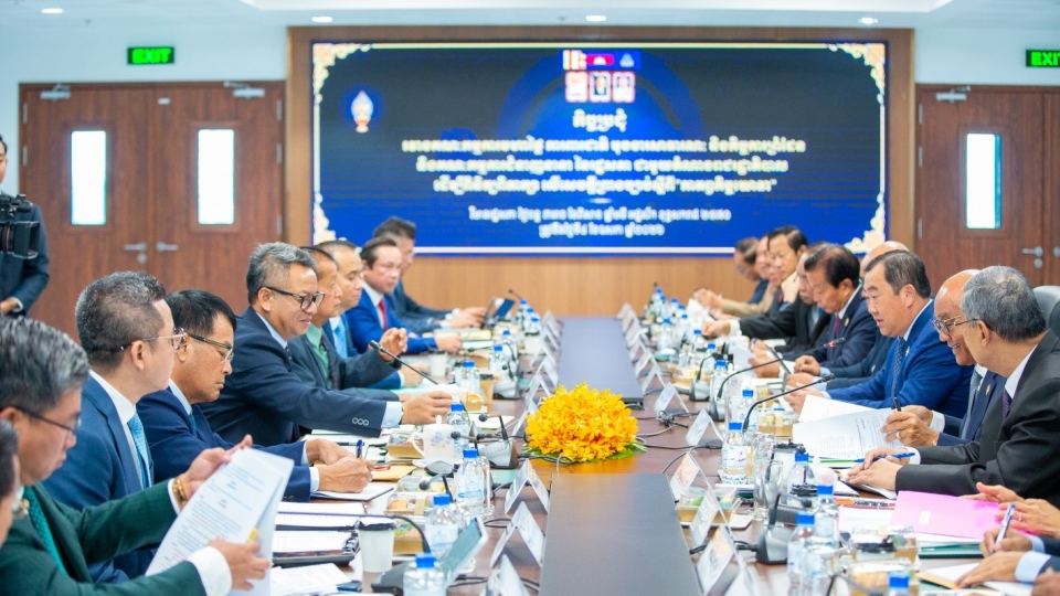 Campuchia thảo luận về dự thảo luật nghĩa vụ quân sự.jpg