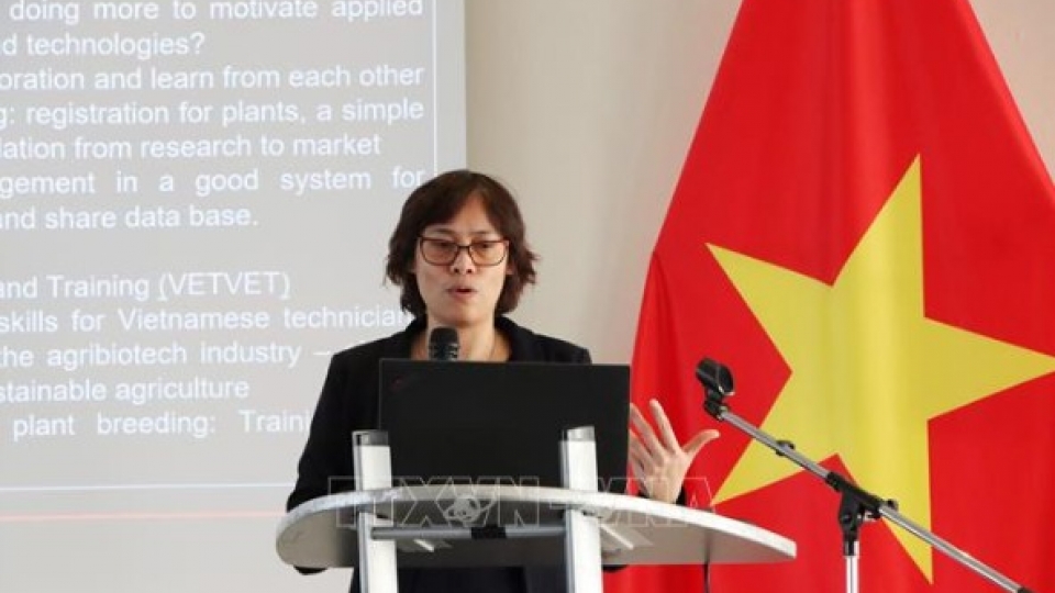 Dr. Nguyen Ninh Thuan speaks at a Vietnam–EU science, technology and trade cooperation workshop in Brussels, March 2026.jpg