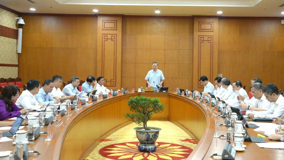 Toàn cảnh buổi làm việc 2.JPG