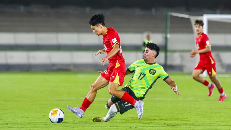 Vietnam play Australia - AFC U17 Asian CUp.jpg