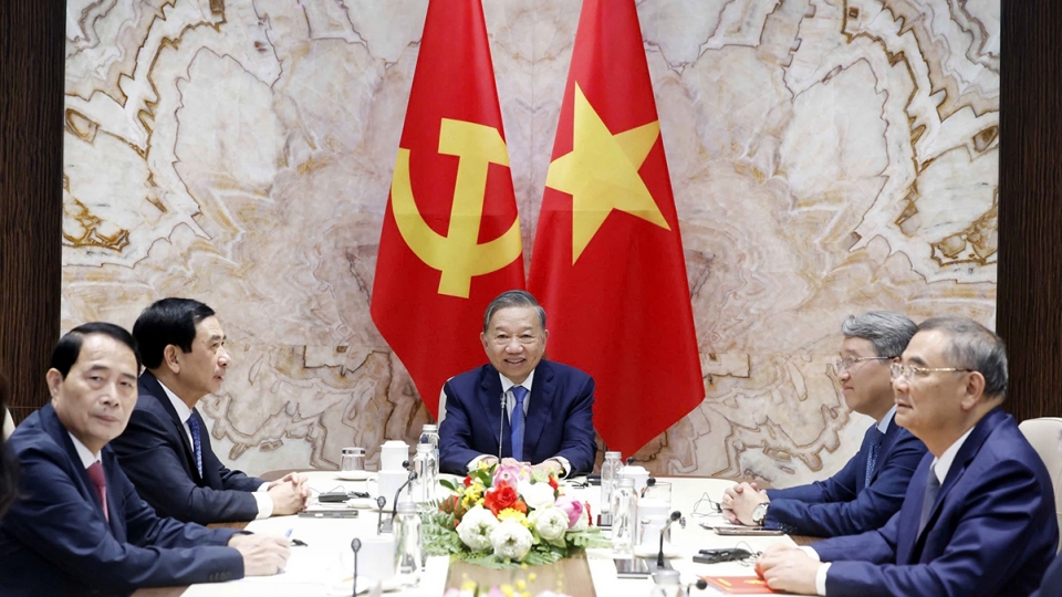 Vietnam seeks deeper fintech, innovation ties with Switzerland.jpg