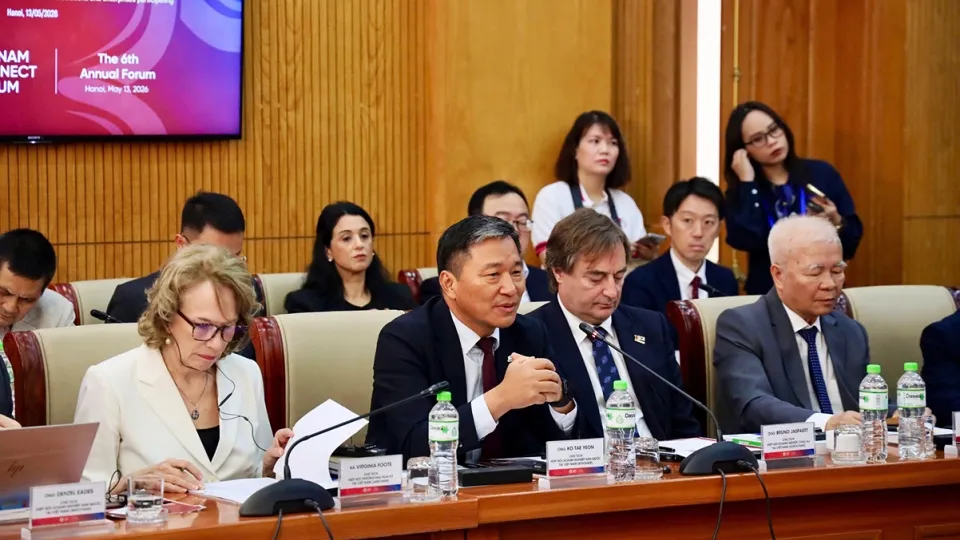 Vietnam shifts toward high-quality FDI as investors call for stronger reforms 2.jpg