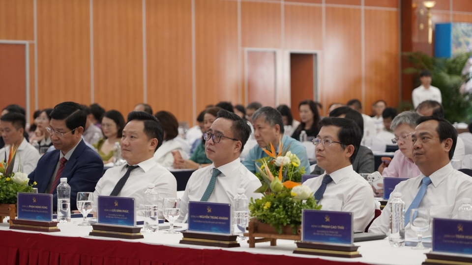 cac_dai_bieu_co_quan_trung_uong_tham_du_dien_dan.jpg