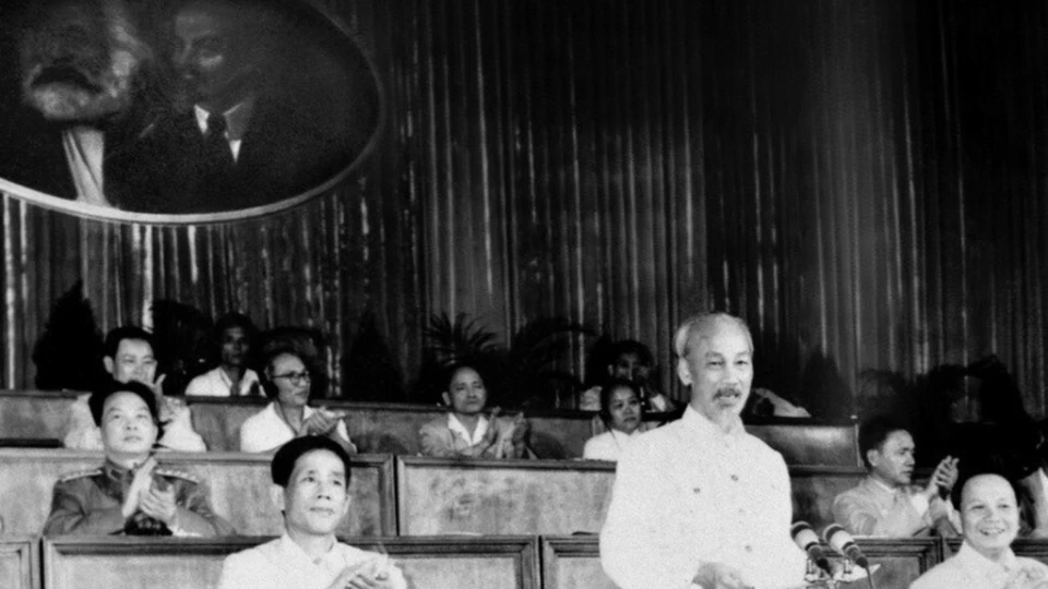 chu_tich_tai_dai_hoi.jpg