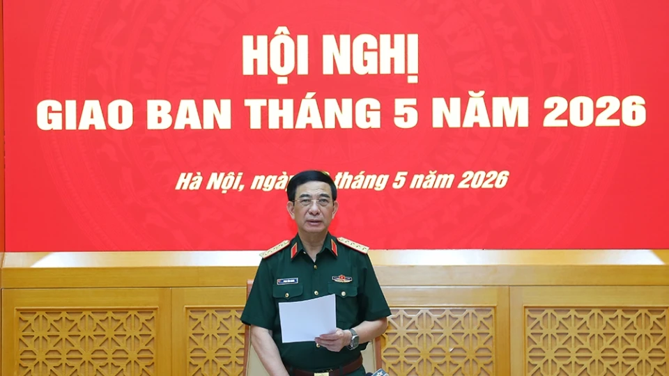 dai_tuong_phan_van_giang_2.jpg