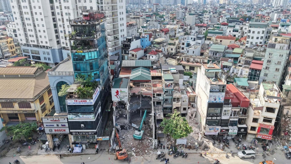 Người dân đồng loạt nhận tiền, bàn giao mặt bằng cho dự án đường Vành đai 2,5
