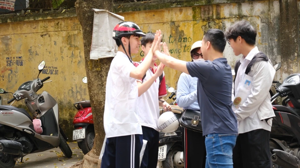 hong_thai.jpg