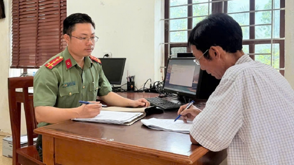 pd_ong_nvc_tai_co_quan_cong_an_20260521171414.jpg