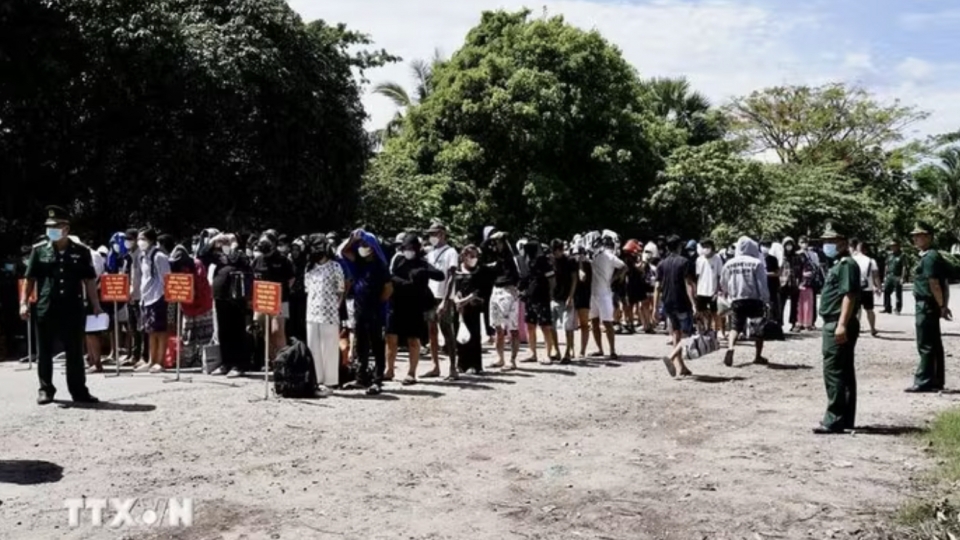 repatriated_vietnamese_citizens_from_cambodia.jpg