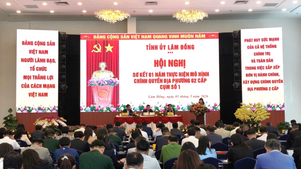 tinh_uy_lam_dong_to_chuc_so_ket_1_nam_thuc_hien_mo_hinh_chinh_quyen_dia_phuong_2_cap_theo_cum_phuong_xa_truoc_khi_thuc_hien_so_ket_cap_tinh.jpg
