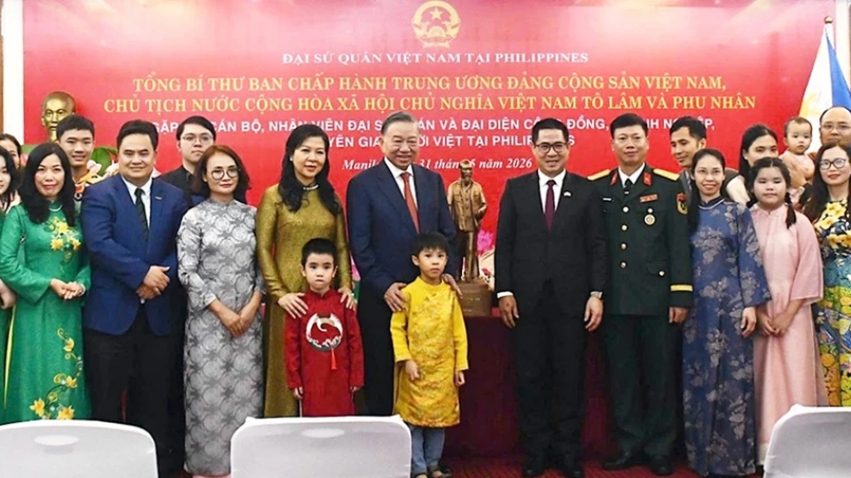 vov_to_lam_philippines_2.jpg
