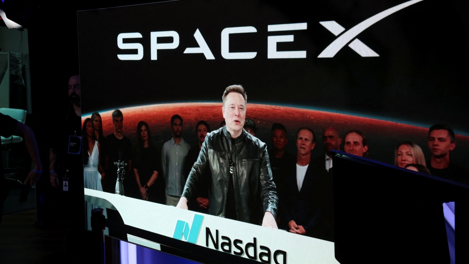 2026-06-12T143900Z_190786290_RC2DSLA2M9VG_RTRMADP_3_SPACEX-IPO.JPG