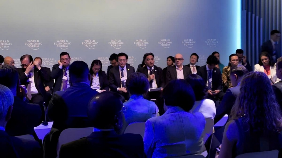 AMNC 2026 at a joint dialogue between APEC and ASEAN leaders.jpg