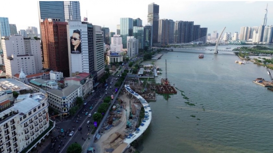 Bach Dang Wharf area in HCM City.jpg