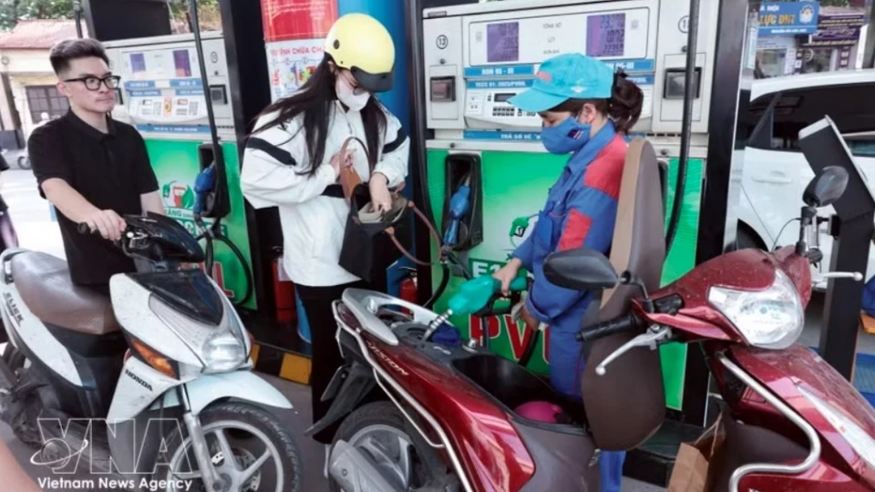 E10 biofuel at PVOIL petrol station.jpg