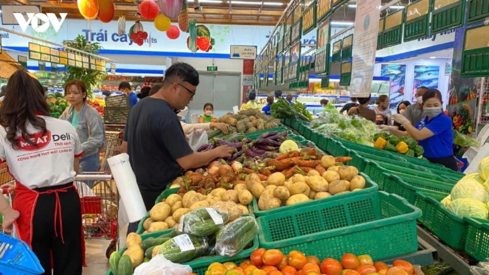 Vietnam to draft new long-term domestic market development strategy.jpg