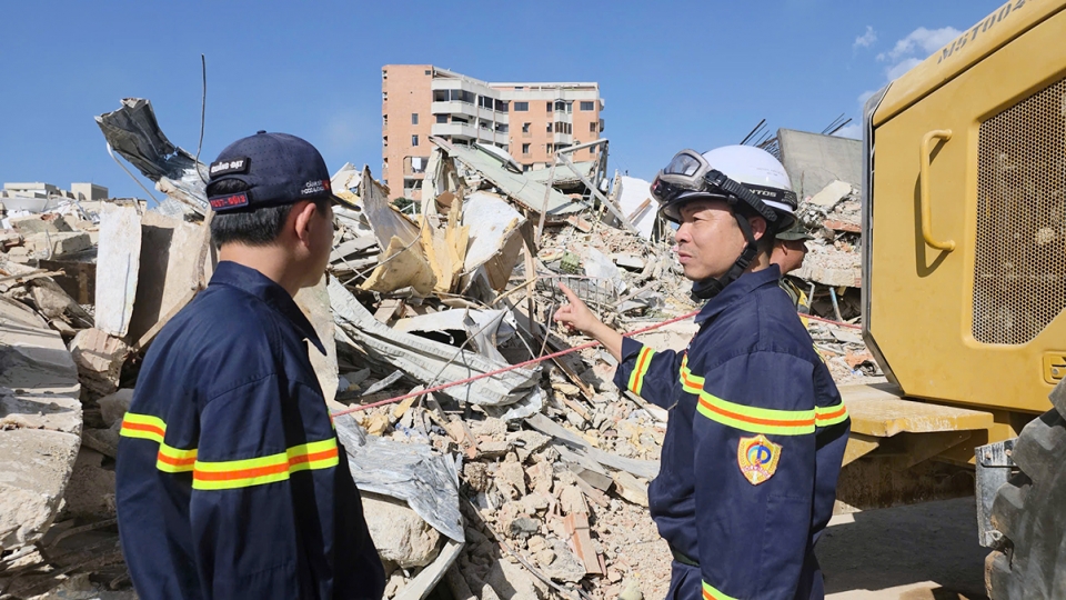Vietnamese rescue team begin disaster response mission in Venezuela.jpg